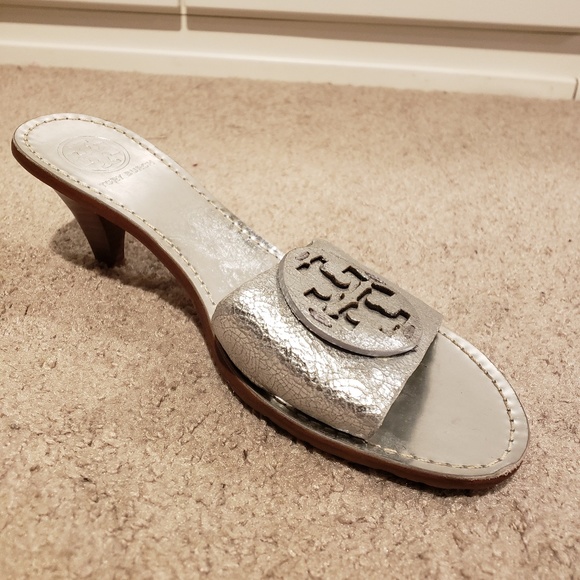 tory burch silver heels